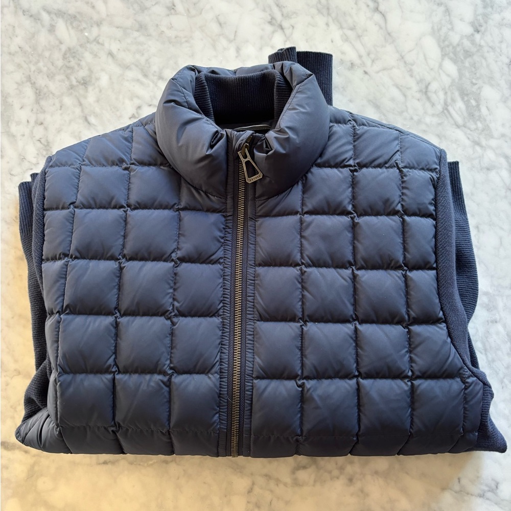 Brand new (without tags) Aether Men’s Phase Full-Zip jacket